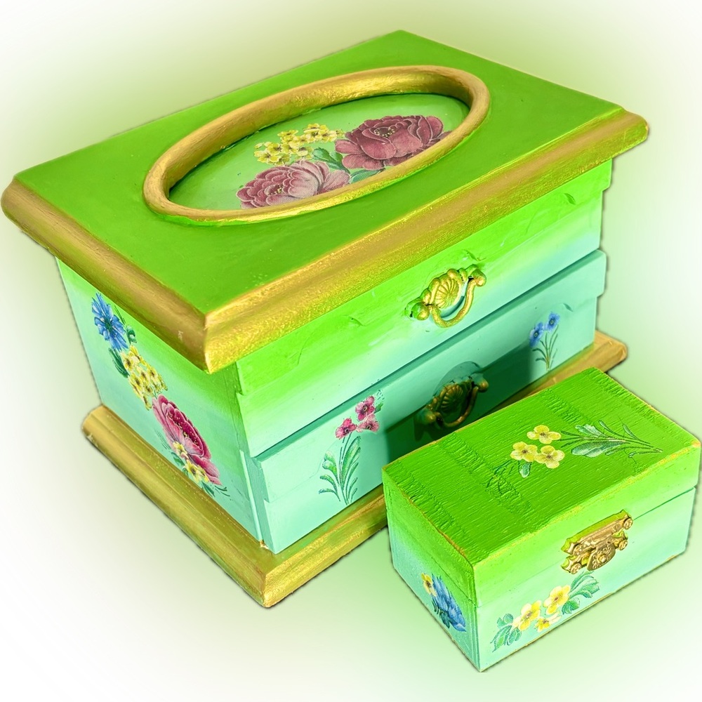 Floral Green and Gold Jewelry Box Set
